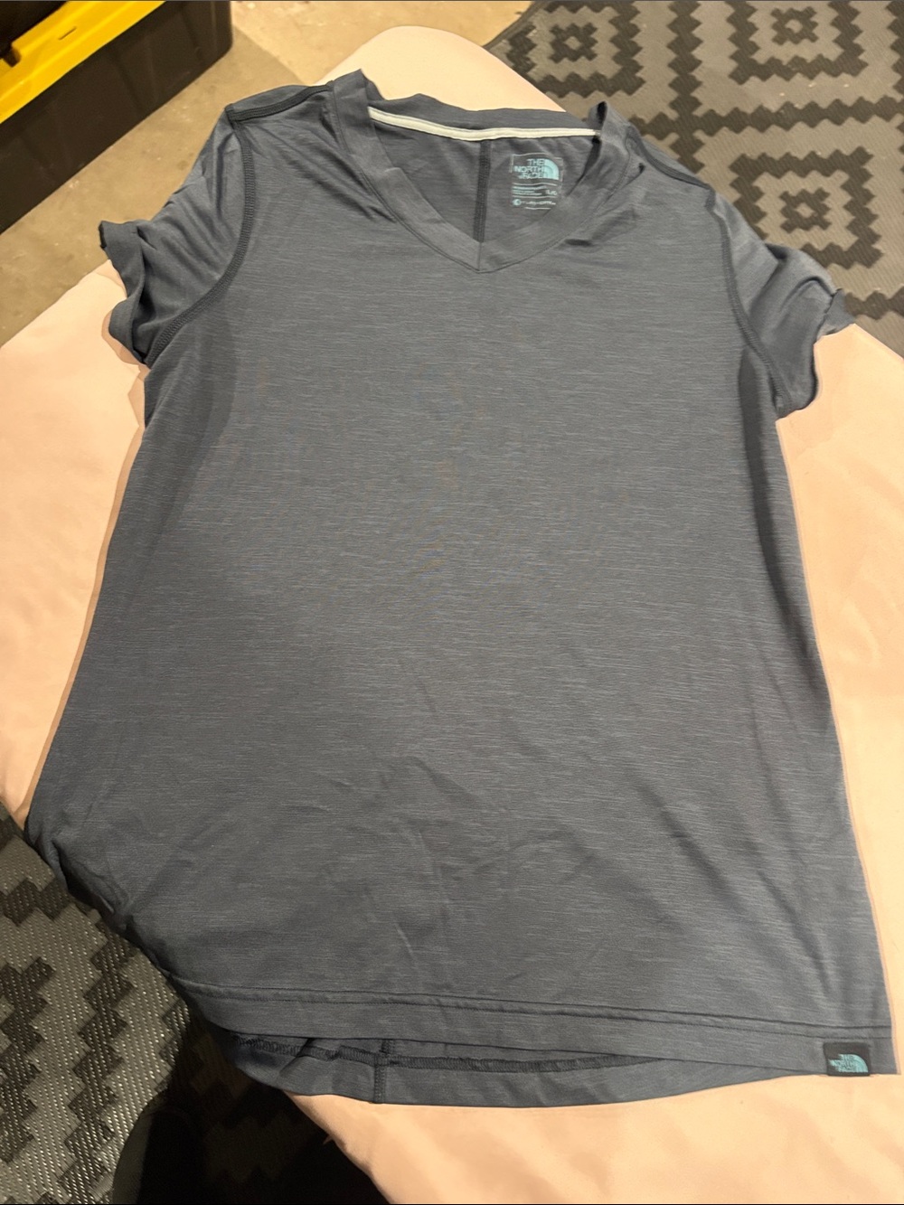 The North Face Women's V-Neck Short Sleeve Tee — Slate